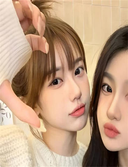 《外星女生柴小七 第二季》悬念设置：叙事技巧与观众心理